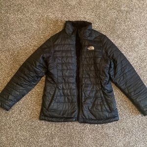 Girls XL north face winter coat. Reversible. Fits like a woman’s small.